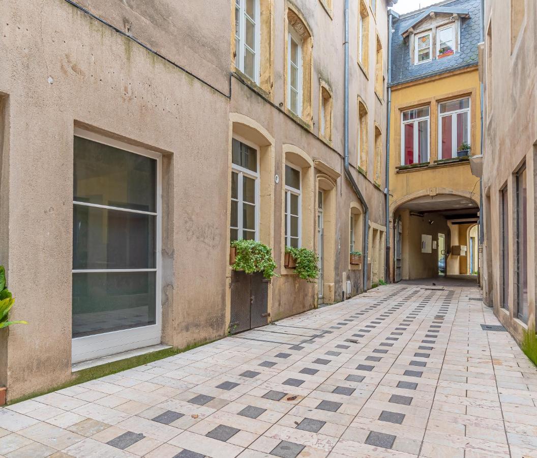 Appartement En Centre Pietonnier Proche De La Gare Thionville Exterior photo